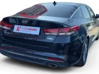 Usado Kia Optima 141 CV (103 kW) 2018 Negro Berlina