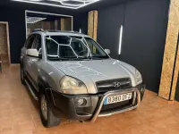 Usado Hyundai Tucson Style 112 CV (82 kW) 2005 Gris / plata SUV