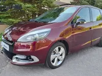 Usado Renault Scénic III Dynamique 130 CV (95 kW) 2012 Granate Monovolumen