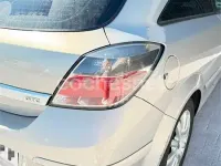 Usado Opel Astra GTC Enjoy 105 CV (77 kW) 2005 Gris / plata Berlina