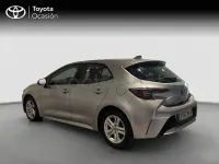 Usado Toyota Corolla Active 122 CV (89 kW) 2023 Gris / plata Berlina