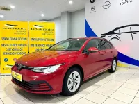Usado VW Golf VIII Life 110 CV (80 kW) 2022 Granate Familiar