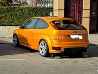 Usado Ford Focus ST 225 CV (165 kW) 2007 Naranja Berlina