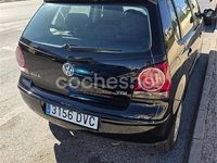 Usado VW Polo Advance 70 CV (51 kW) 2006 Negro Berlina