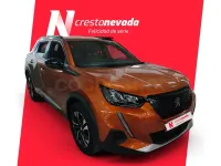 Usado Peugeot 2008 Allure 130 CV (95 kW) 2023 Naranja SUV