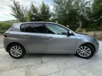 Usado Peugeot 308 Style 131 CV (96 kW) 2019 Gris Utilitario