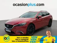 Usado Mazda 3 Luxury 150 CV (110 kW) 2015 Rojo Familiar