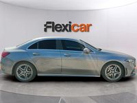 Usado Mercedes A180 136 HP (100 kW) 2019 Cinzento Sedan