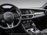 Usado Alfa Romeo Stelvio Veloce 209 CV (153 kW) 2023 Gris SUV