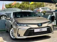 Usado Toyota Corolla Active 122 CV (89 kW) 2022 Beige Berlina