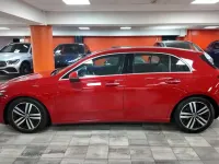 Usado Mercedes A180 136 CV (100 kW) 2020 Rojo Utilitario
