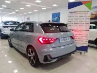 Usado Audi A1 Sportback 110 CV (80 kW) 2023 Gris Utilitario