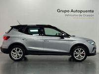 Usado Seat Arona FR 150 CV (110 kW) 2023 Gris / plata SUV