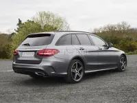 Usado Mercedes C250 AMG line 204 CV (150 kW) 2016 Gris / plata Familiar