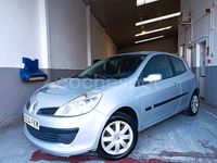 Usado Renault Clio II Authentique 70 CV (51 kW) 2007 Gris / plata Berlina