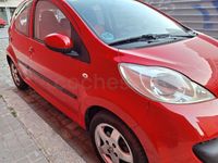 Usado Peugeot 107 68 CV (50 kW) 2007 Rojo Utilitario