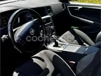 Usado Volvo V60 Momentum 181 CV (133 kW) 2015 Negro Familiar