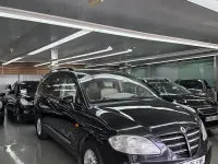 Usado SsangYong Rodius 165 CV (121 kW) 2007 Negro Monovolumen