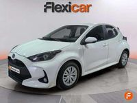 Usado Toyota Yaris Hybrid Business Edition 116 CV (85 kW) 2022 Blanco Utilitario