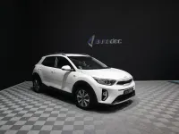 Usado Kia Stonic 100 CV (73 kW) 2023 Blanco SUV