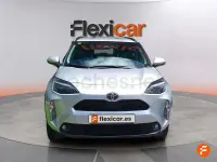 Usado Toyota Yaris Cross Active 116 CV (85 kW) 2025 Gris / plata SUV