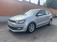 Usado VW Polo Advance 90 CV (66 kW) 2013 Gris / plata Utilitario