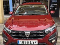 Usado Dacia Sandero Comfort 91 CV (66 kW) 2022 Granate Berlina