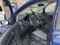 Usado VW Touran Advance 140 CV (102 kW) 2007 Azul Monovolumen