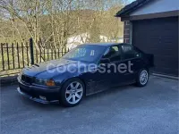 Usado BMW 320 150 CV (110 kW) 1996 Azul Berlina