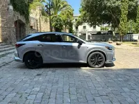 Usado Lexus RX500h Sport Line 371 CV (272 kW) 2024 Gris / plata SUV