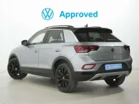 Usado VW T-Roc Life 150 CV (110 kW) 2023 Plateado SUV