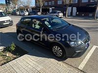 Usado Seat Ibiza Style Plus 90 CV (66 kW) 2019 Azul Berlina
