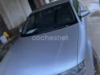 Usado Audi A4 180 CV (132 kW) 2002 Gris / plata Berlina