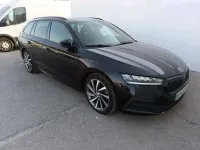 Usado Skoda Octavia Sport 150 CV (110 kW) 2022 Negro Familiar