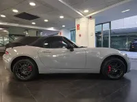 Usado Mazda MX5 Homura-Line 132 CV (97 kW) 2025 Blanco Descapotable