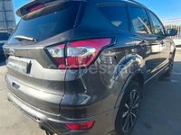 Usado Ford Kuga ST-Line 150 CV (110 kW) 2018 Gris / plata SUV