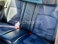 Usado Renault Clio II 98 CV (72 kW) 2000 Gris / plata Berlina