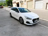 Usado Hyundai i30 GO! 120 CV (88 kW) 2018 Blanco Familiar