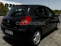 Usado Renault Clio II Expression 75 CV (55 kW) 2006 Negro Berlina