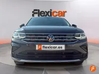 Usado VW Tiguan Life 150 CV (110 kW) 2022 Gris / plata SUV