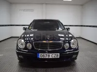 Usado Mercedes E500 Avantgarde 306 CV (225 kW) 2002 Azul Berlina