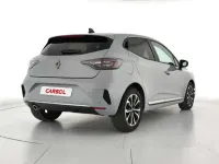 Usado Renault Clio Techno 99 CV (72 kW) 2025 Gris Utilitario
