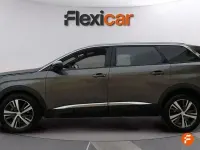 Usado Peugeot 5008 Allure 130 CV (95 kW) 2023 Gris SUV