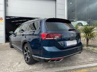 Usado VW Passat R-line 150 CV (110 kW) 2020 Azul Familiar