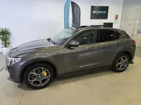 Usado Alfa Romeo Stelvio Sprint 190 CV (139 kW) 2021 Gris SUV
