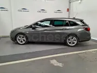 Usado Opel Astra Ultimate 145 CV (106 kW) 2020 Gris / plata Familiar
