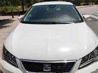 Usado Seat Leon Style 130 CV (95 kW) 2020 Blanco Berlina