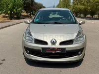 Usado Renault Clio II Privilege 110 CV (80 kW) 2007 Beige Berlina