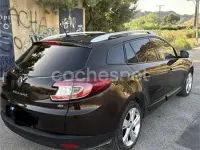 Usado Renault Mégane GrandTour Dynamique 130 CV (95 kW) 2012 Marrón Familiar