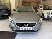 Usado Volvo V40 Momentum 122 CV (89 kW) 2019 Gris / plata Berlina